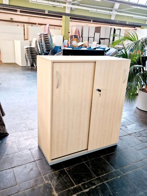 AktenschrankSchiebetürenschrank, Steelcaseabschließbar*