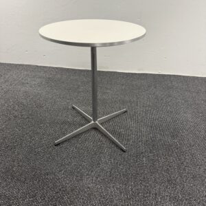 Fritz Hansen Circular Tisch Ø75 cm weiß – runder Besprechungs- & Loungetisch