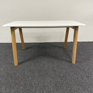 Besprechungstisch/ Kantinentisch