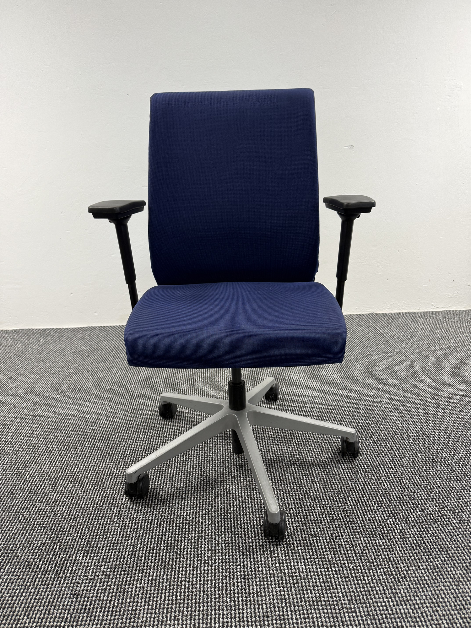 Steelcase Think ergonomischer Bürodrehstuhl