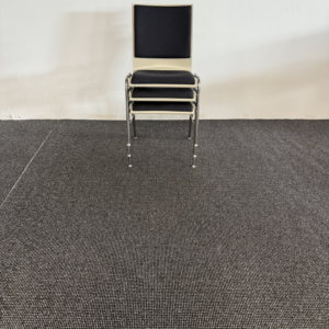 Dauphin Amico Stapelstuhl Besucherstuhl