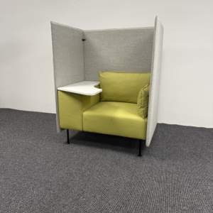 Kusch+Co Creva Work Akustik-Sofa mit Tisch